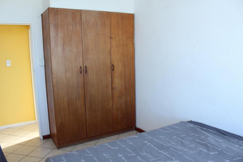 2 Bedroom Property for Sale in Oostersee Western Cape